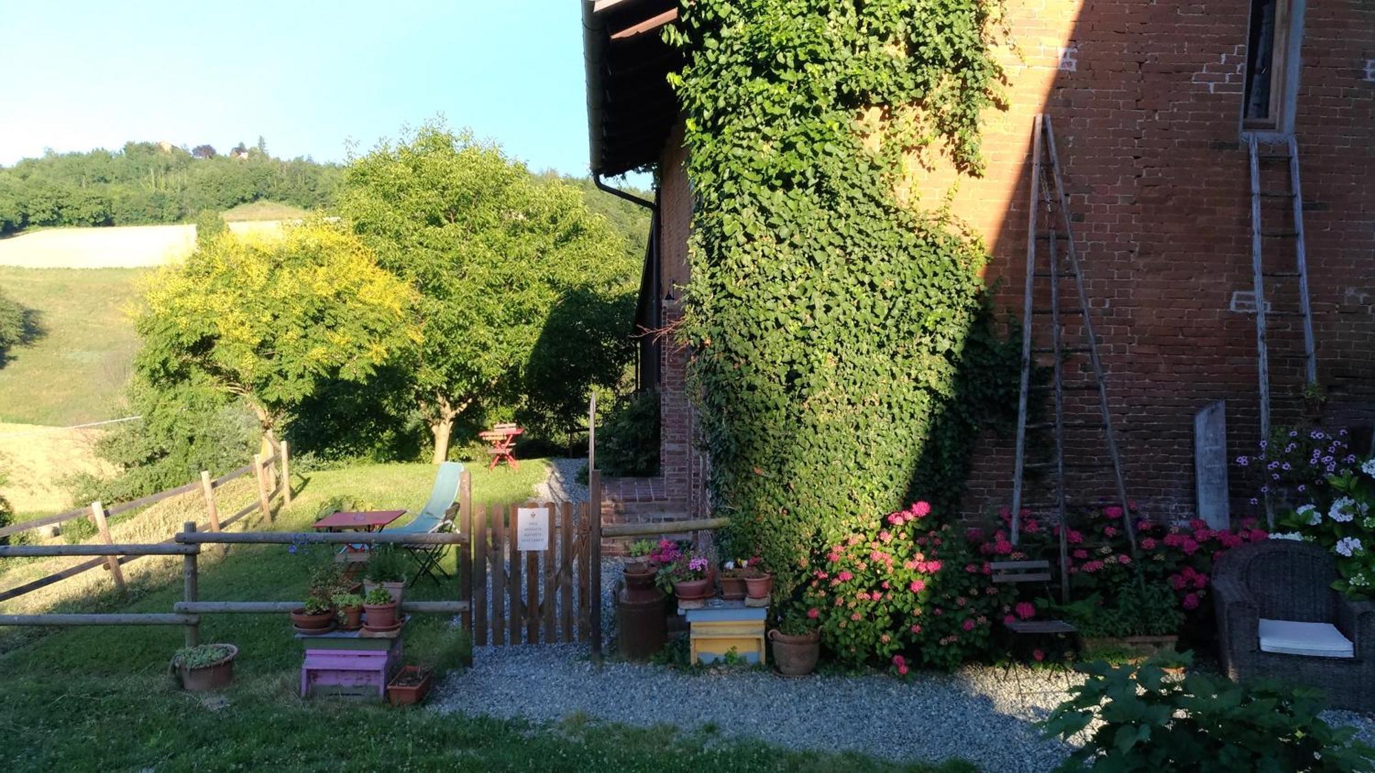 I Conti Della Serva Cinzano Exterior photo