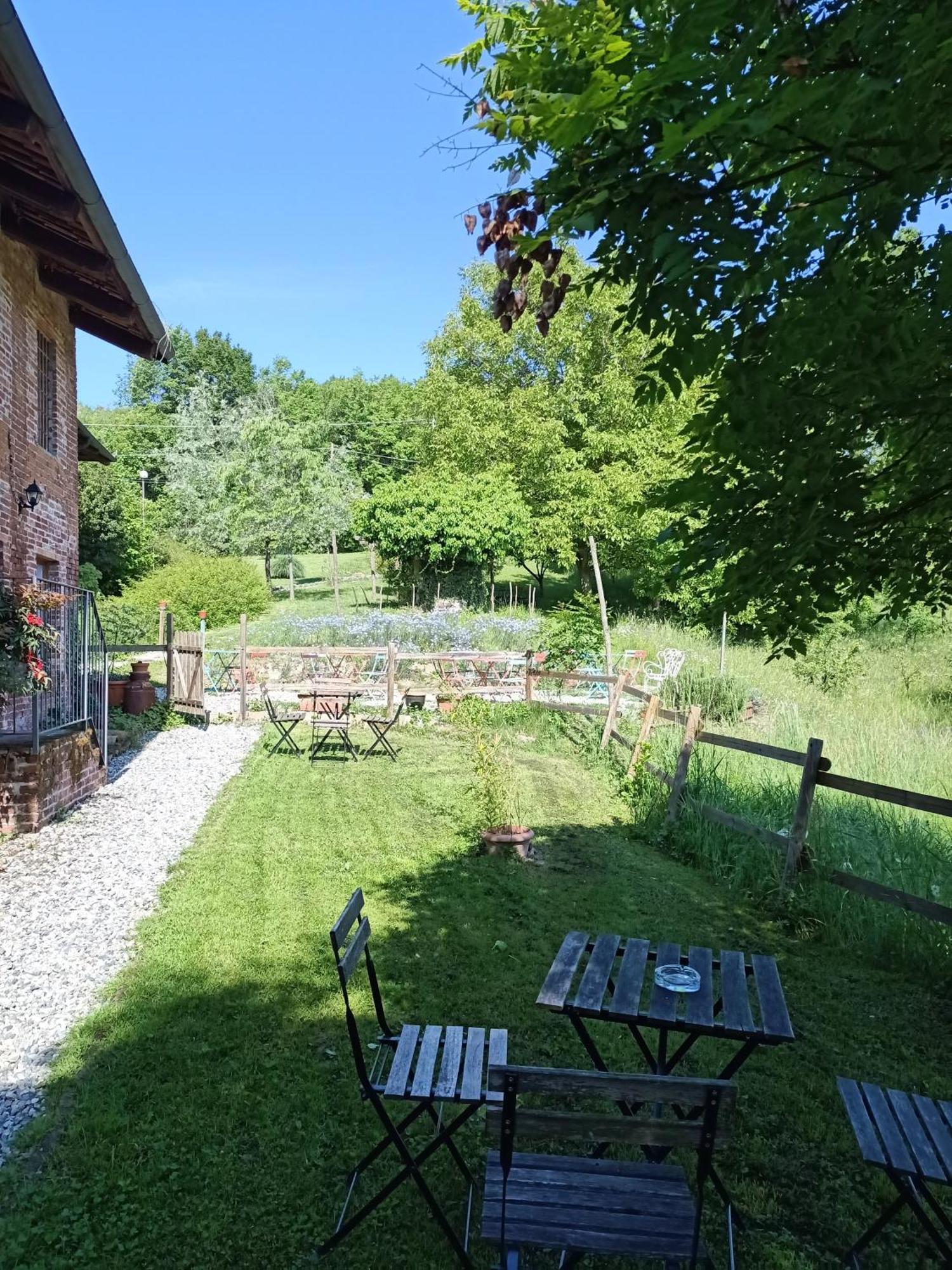 I Conti Della Serva Cinzano Exterior photo