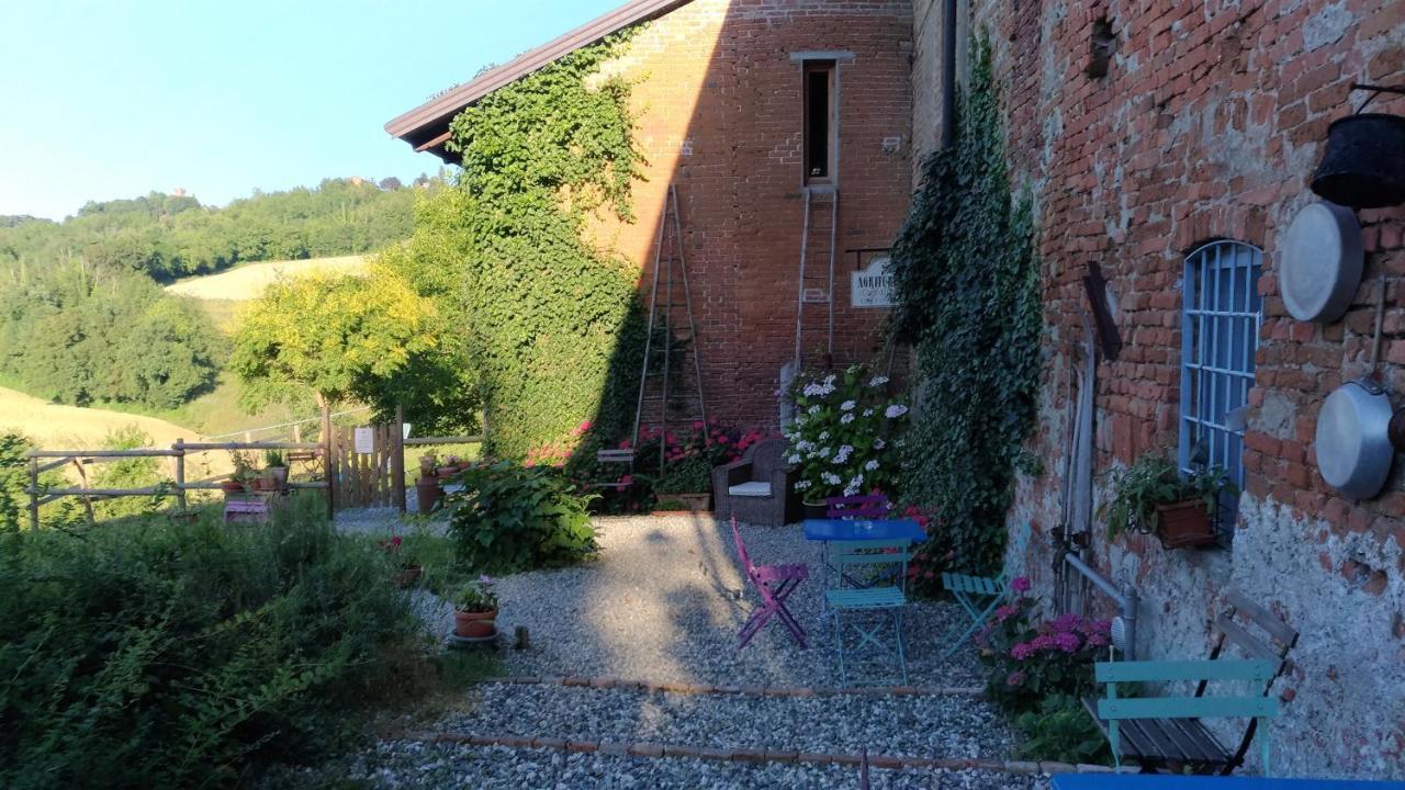 I Conti Della Serva Cinzano Exterior photo
